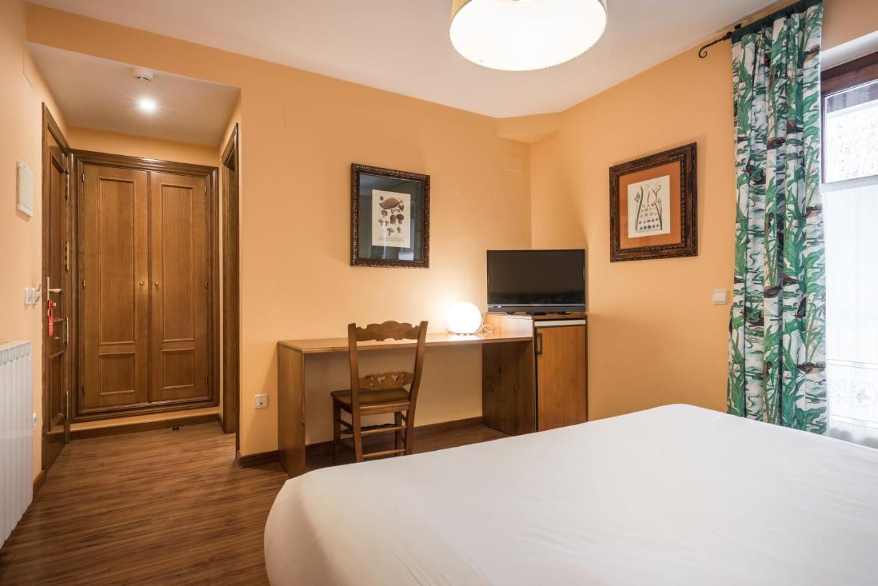 Hotel Snoe Colomers Salardú Eksteriør bilde